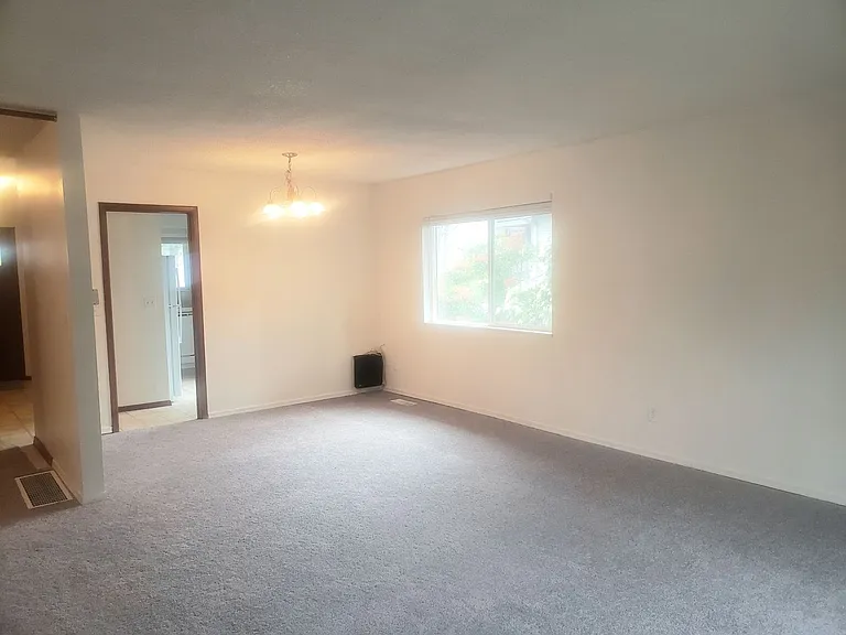 14440 SW Barlow Rd — Photo 2