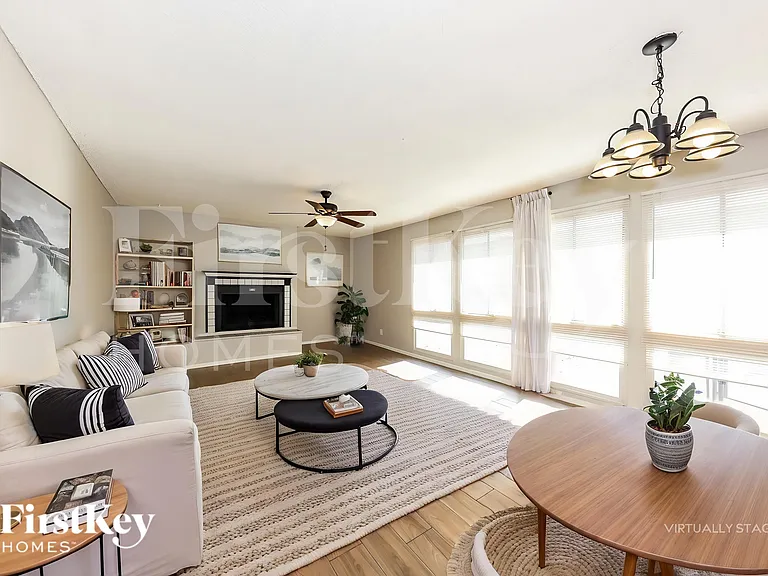 13807 N 52nd Ave — Photo 8