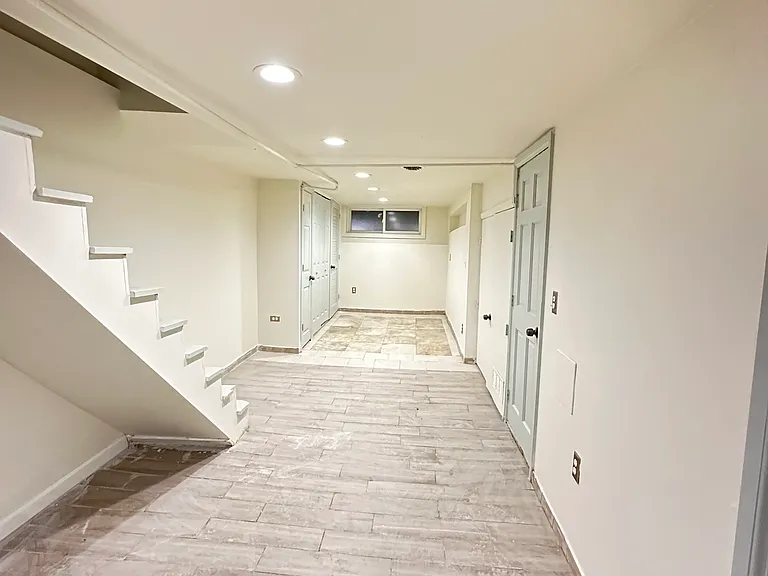 S 62nd St — Photo 5