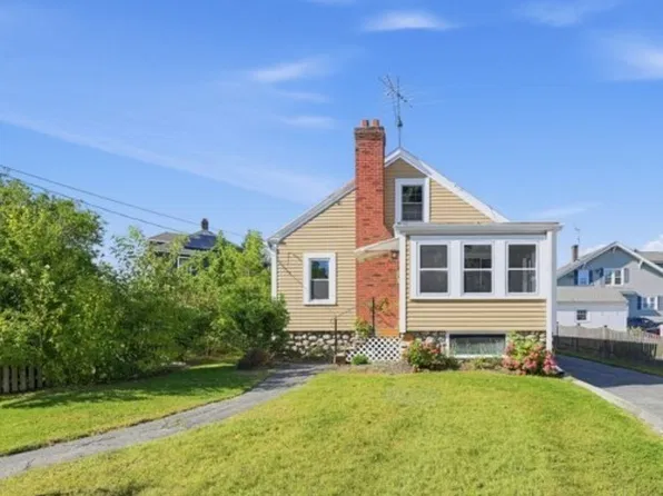 85 Quinapoxet Ln, Worcester, MA 01606