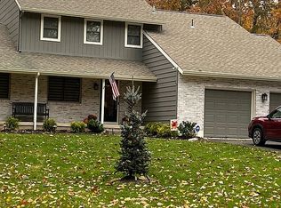 1 Country Club Ln, Marlton, NJ 08053