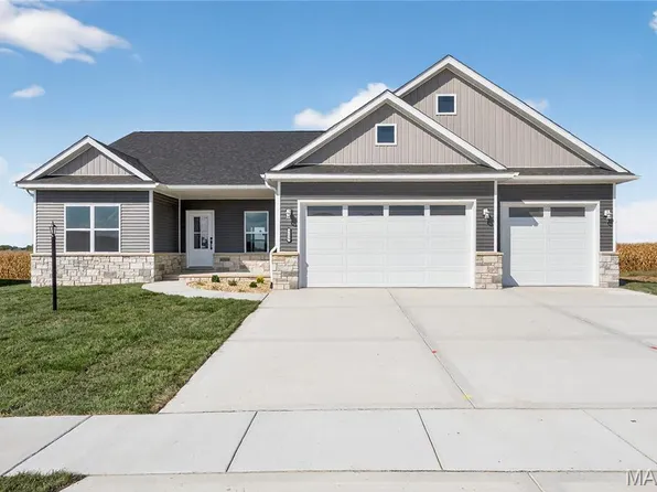 3135 Ashley Dr, Glen Carbon, IL 62034