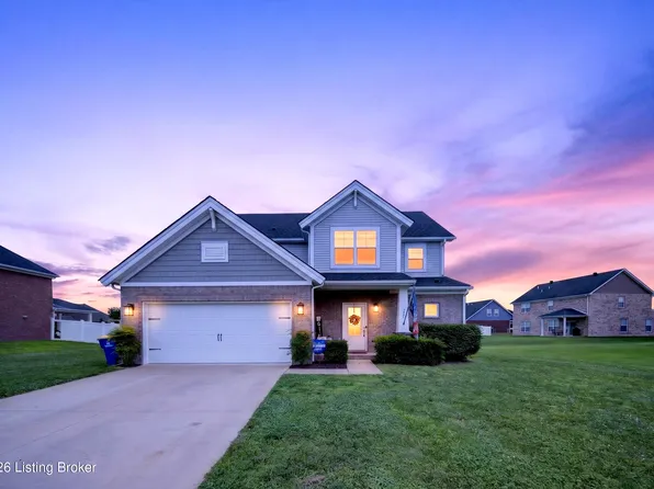 587 Montrose Dr, Bowling Green, KY 42104