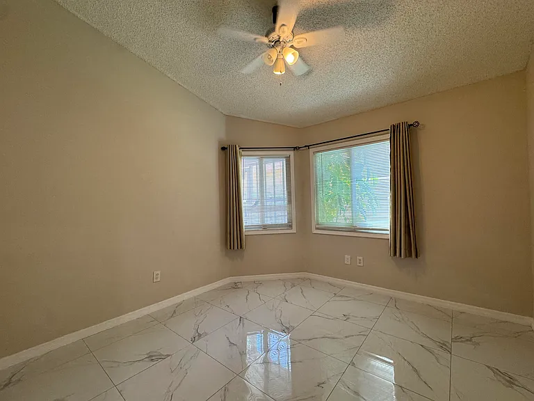 1038 W Jasmine Ln — Photo 28
