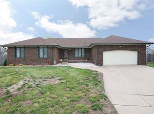 2538 S Yellowstone Cir, Wichita, KS 67215