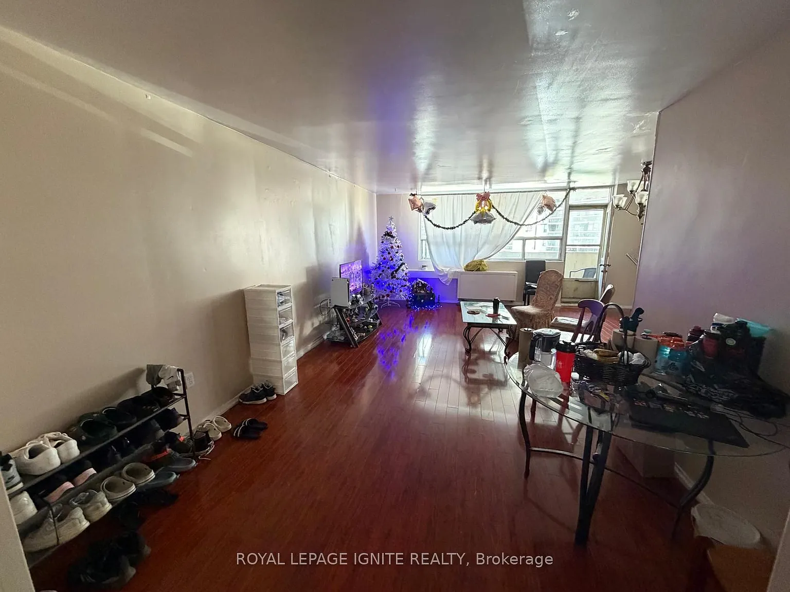 Pine Ridge Towers — Photo 4