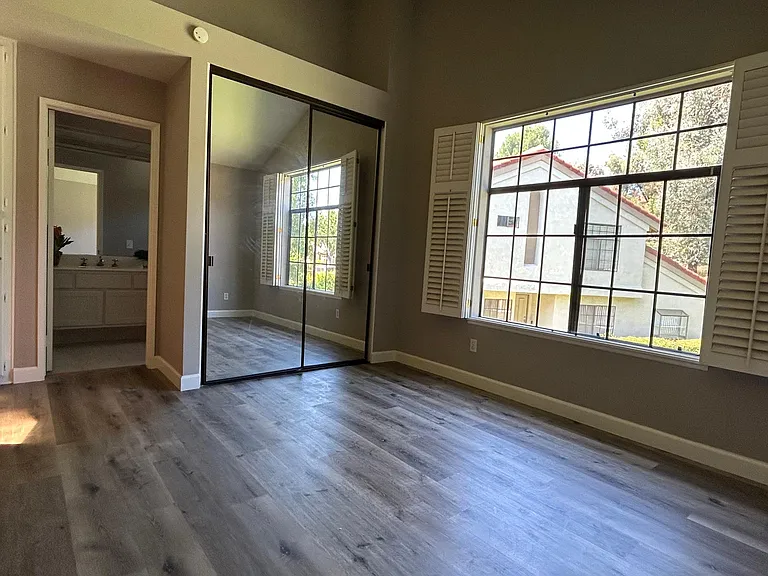 2nd Bedroom Upstairs Picture #2