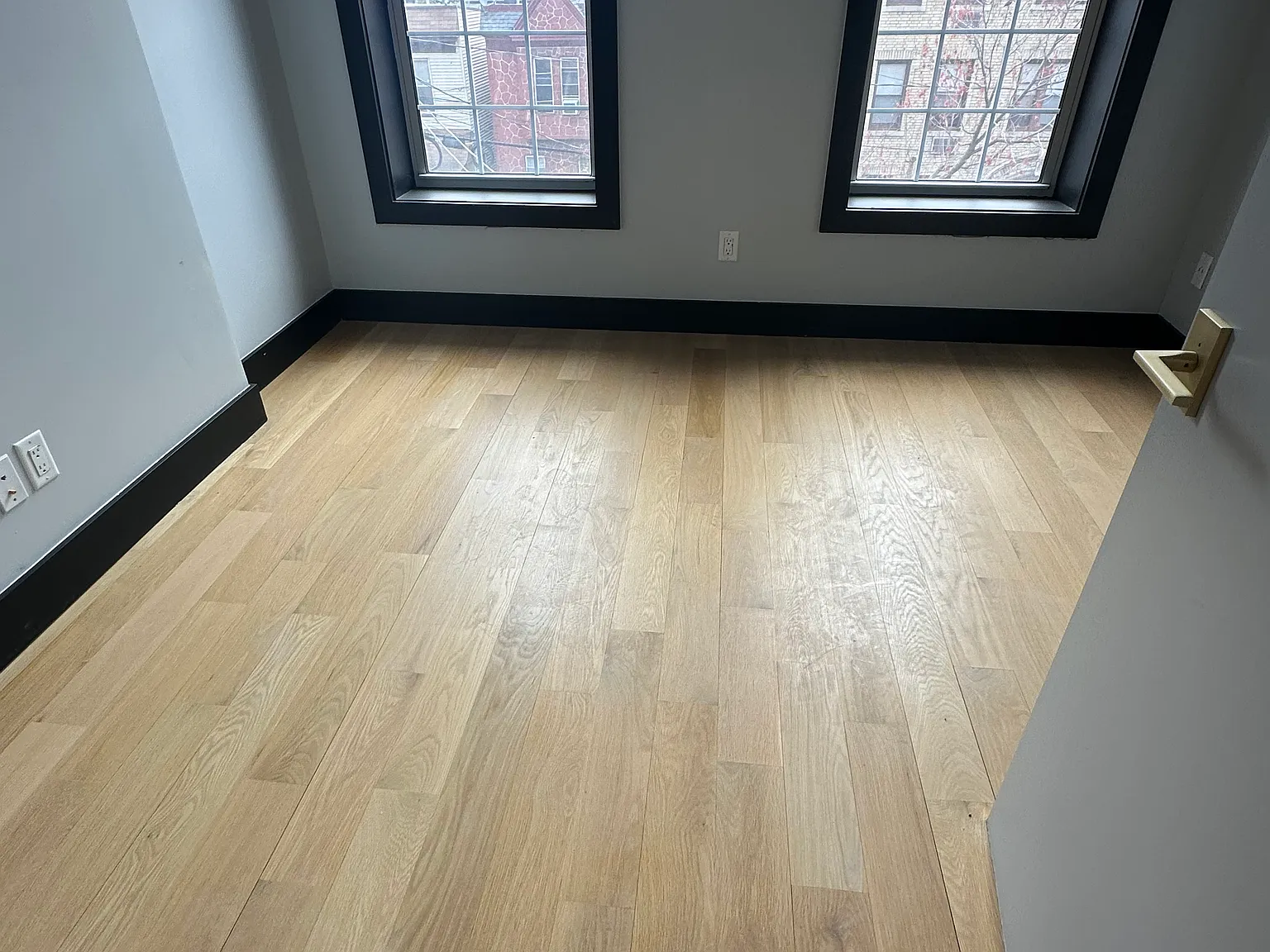2 bed, 850 sqft, $2,700 — Photo 2