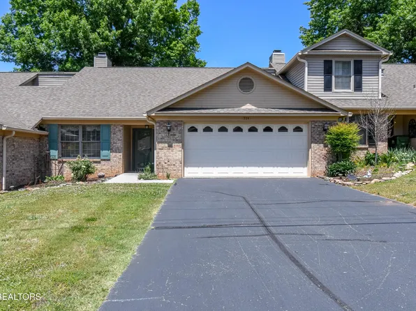 924 Jamestown Way, Maryville, TN 37803