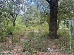 2950 Barwood Dr, Jackson, MS 39212
