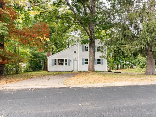15 Sidney Street, Rochester, NH 03867