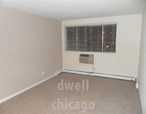 4th image of 544 W Melrose St APT 560