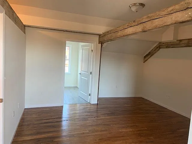 6 Riverside Dr — Photo 4