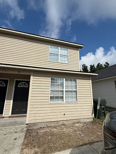1331 Edgewood Dr Photo 1