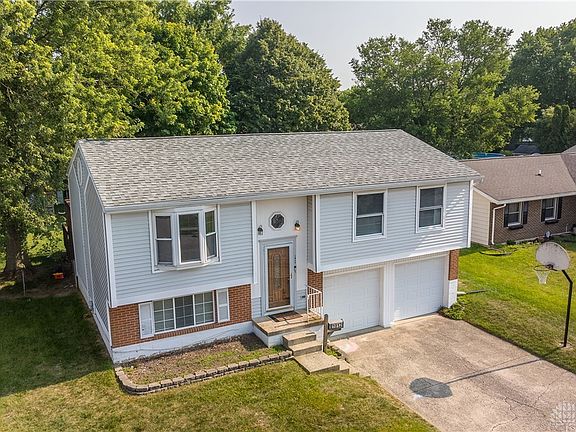 2nd image of 1812 W Parkway Dr