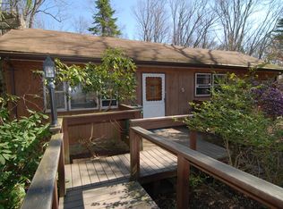 5 Birch Rd, Hackettstown, NJ 07840