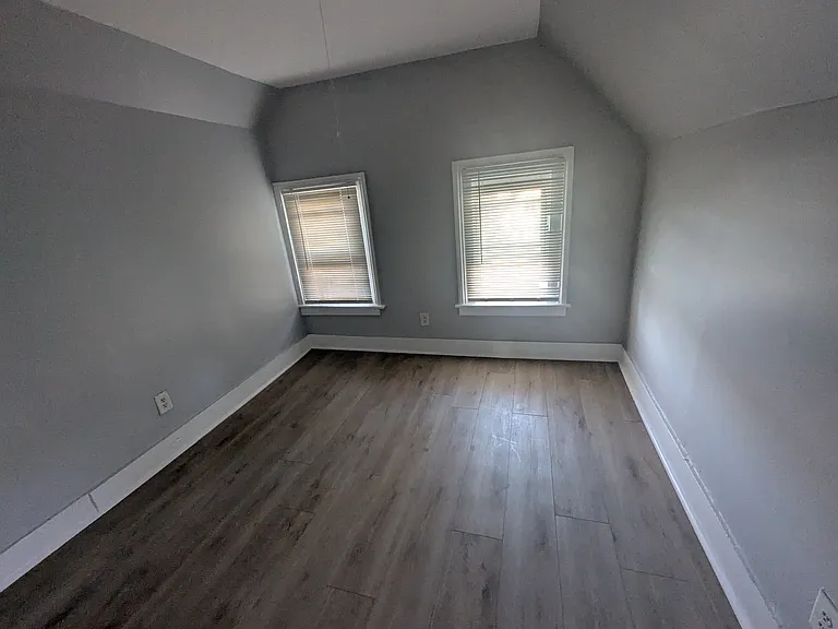 295 Lloyd St #2 — Photo 9