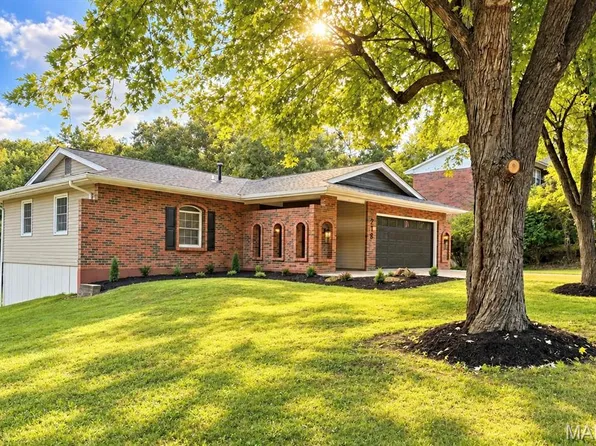 218 Circle Dr, Owensville, MO 65066