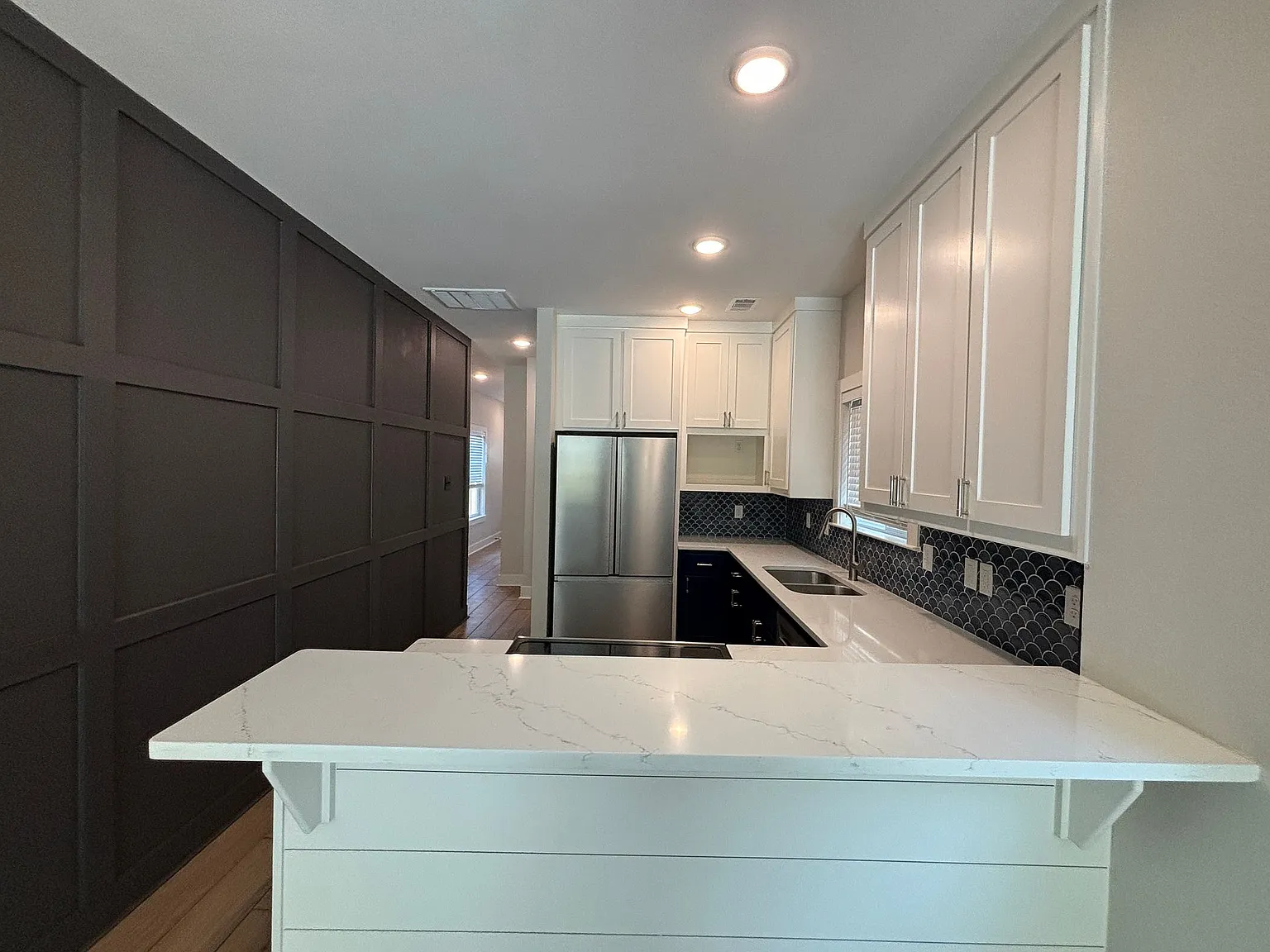 209 N Madison St — Photo 3