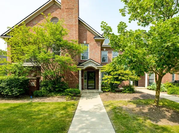 5696 Wellesley Ln, Ypsilanti, MI 48197