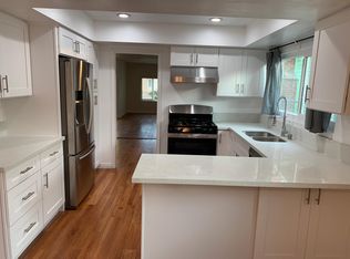 16419 S Saint Andrews Pl APT A, Gardena, CA 90247