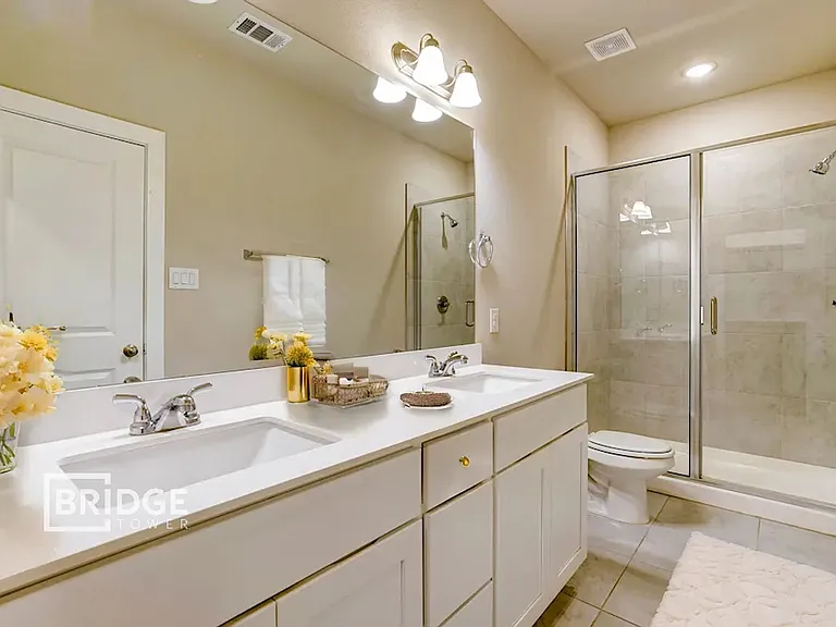 4126 Tobin Dr — Photo 10