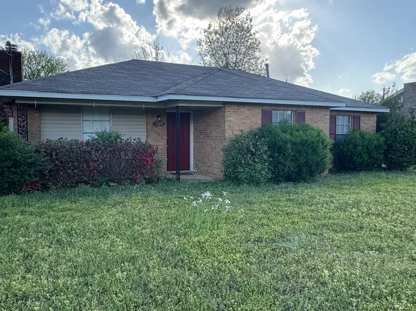 1609 Deatsville Hwy, Millbrook, AL 36054