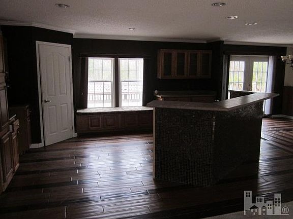 4th image of 4633 Smith Briggs Lane NE
