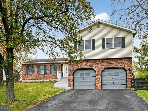 207 Lincoln Dr, Reading, PA 19606