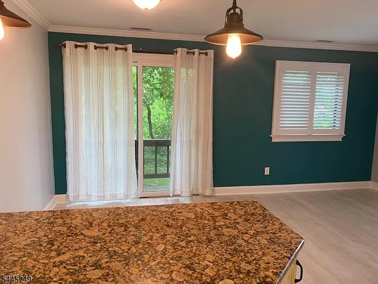 5 Sugar Loaf Ct #8 — Photo 16