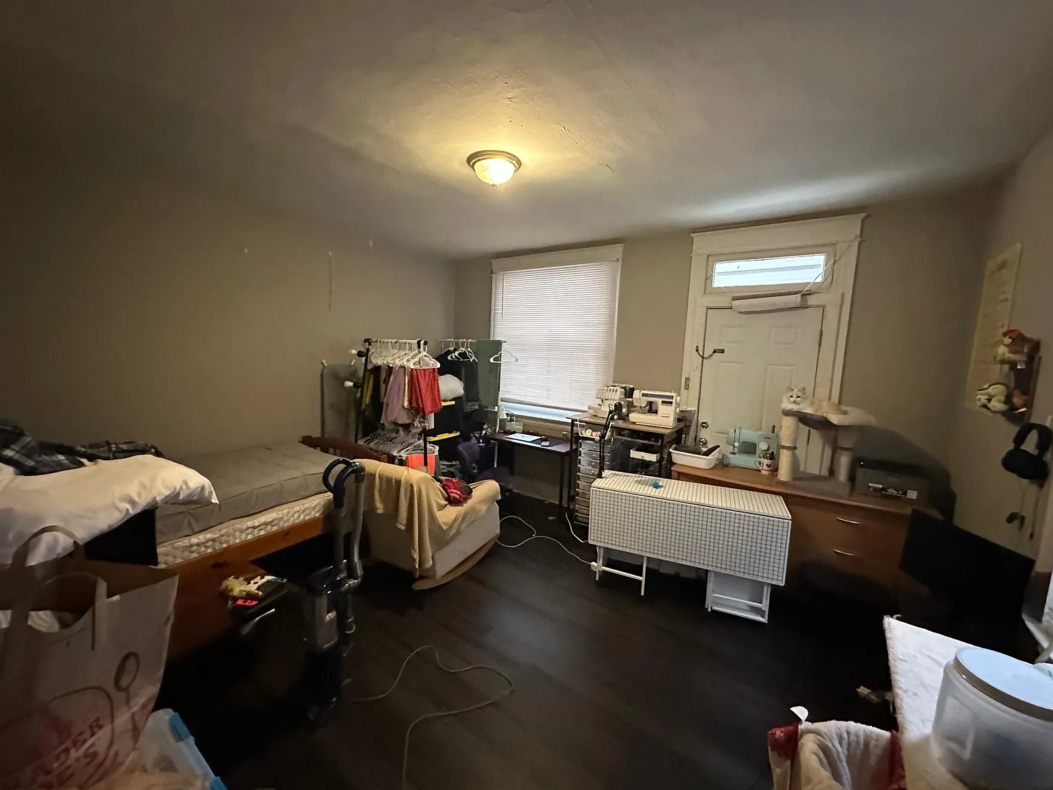 3 bed, $1,900 — Photo 3