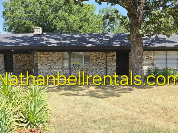 330 Cornell Dr, Paris, TX 75462