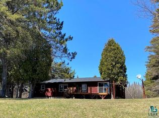 1562 Driftwood Ln, Two Harbors, MN 55616