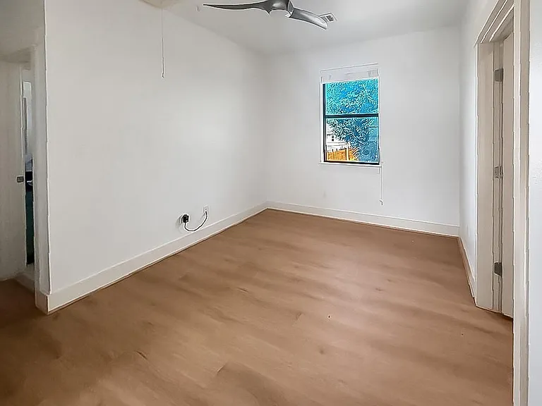 4120 Valley View Rd #A — Photo 10