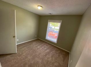 215 E Adobe St #B, Fayetteville, AR 72703