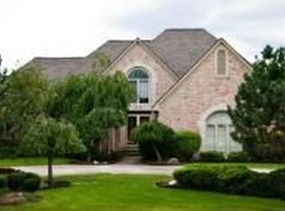 13645 Westbrook Rd, Plymouth, MI 48170