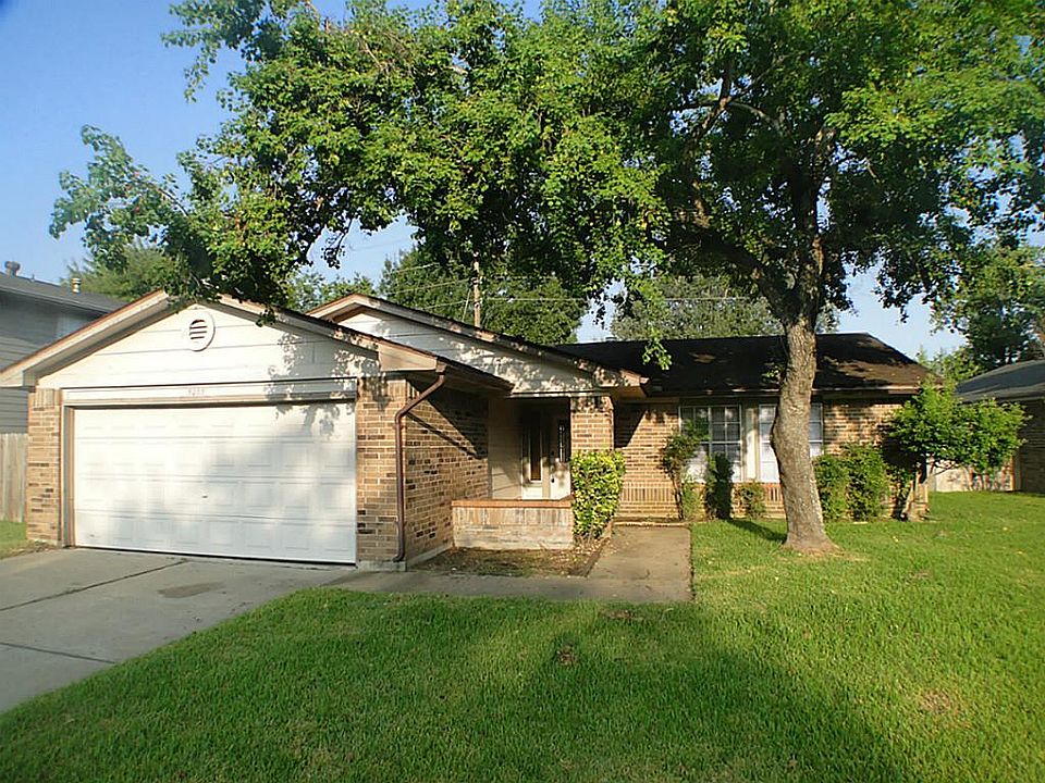 1st image of 5203 Devon Green Dr