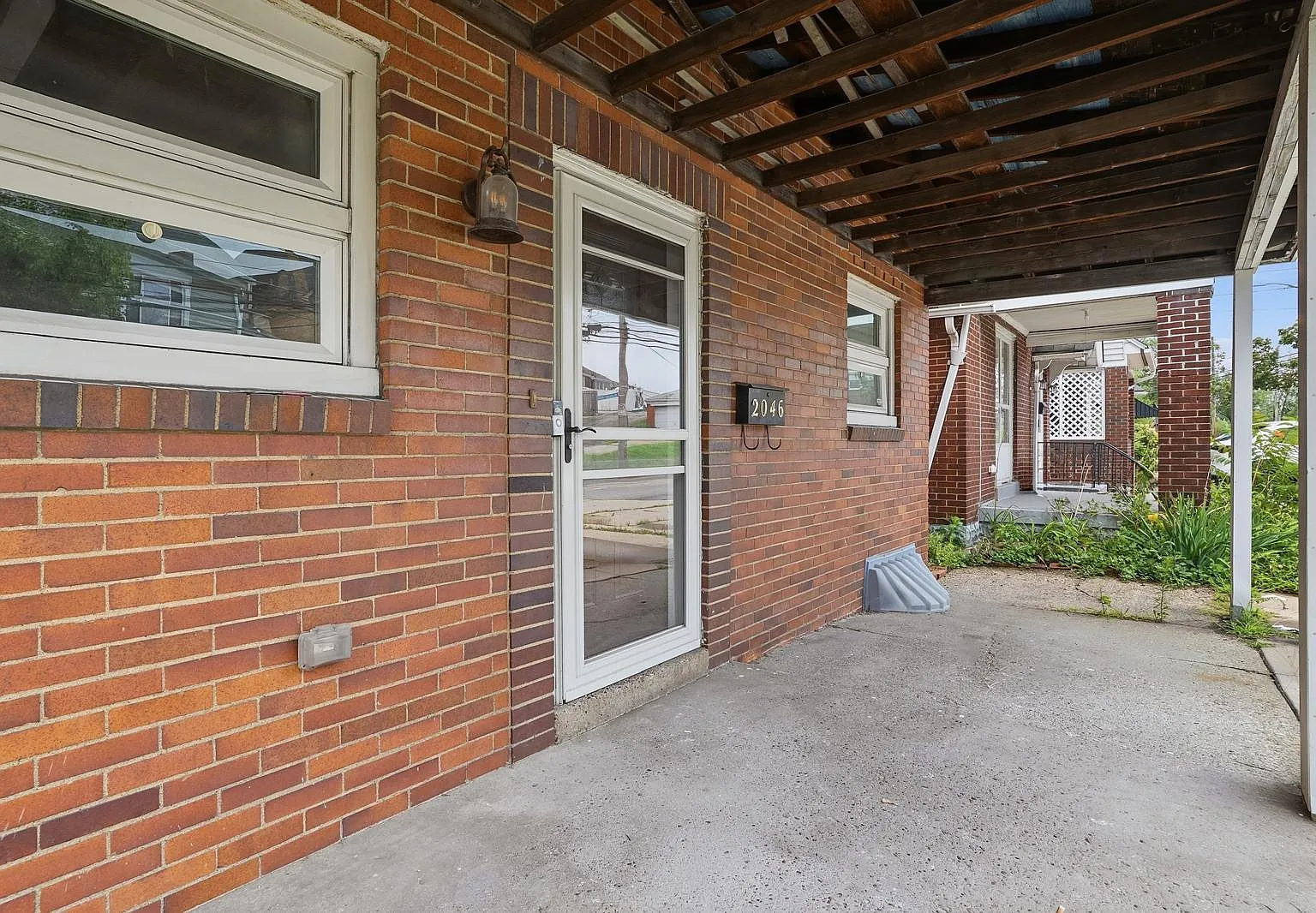 2046 Pioneer Avenue - 1 — Photo 3