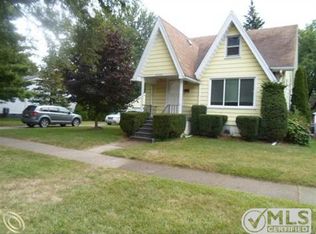 8368 Central Ave, Center Line, MI 48015