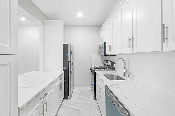 Rented by Level Group | media 19