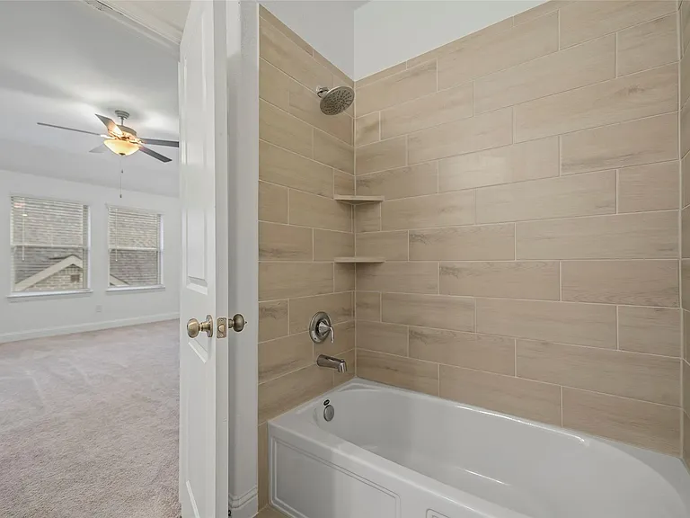 23540 Red Juniper Ln — Photo 32