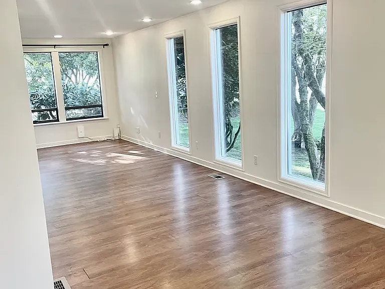 4 bed, 2100 sqft, $5,000 — Photo 4