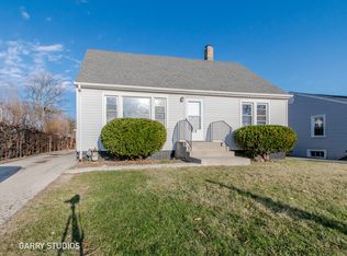 229 S Addison Rd, Addison, IL 60101