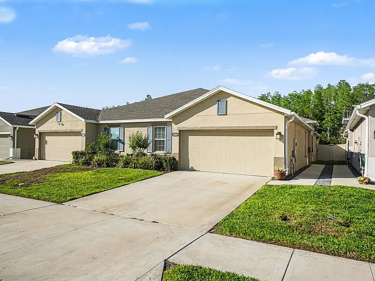 18267 Turning Leaf Cir — Photo 3