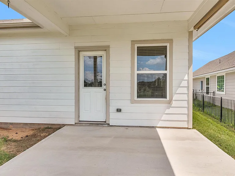 223 Shoreview Dr — Photo 34