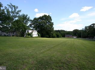 701 Powhatan Beach Rd, Pasadena, MD