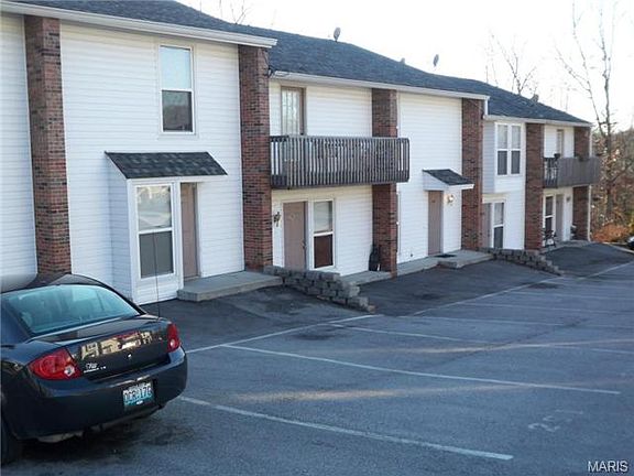 4th image of 261 Pearl Dr