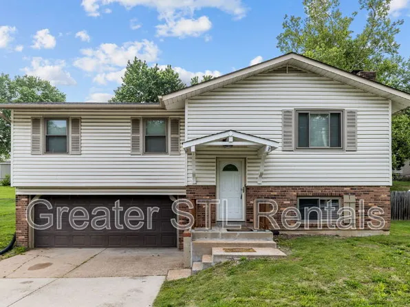 4153 McClay Rd, Saint Charles, MO 63304