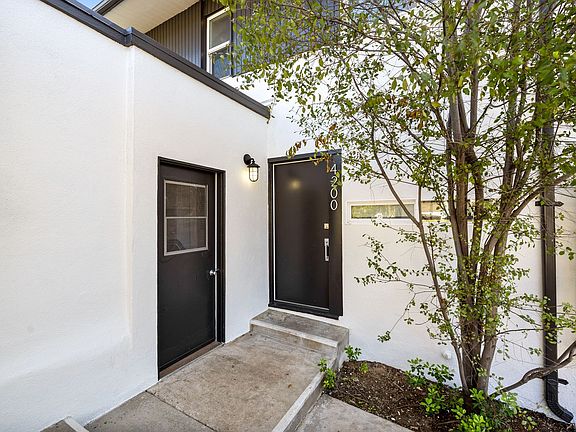 3rd image of 4200 Shorecrest Ln #4200