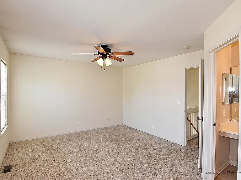 21235 Edison Ln — Photo 13